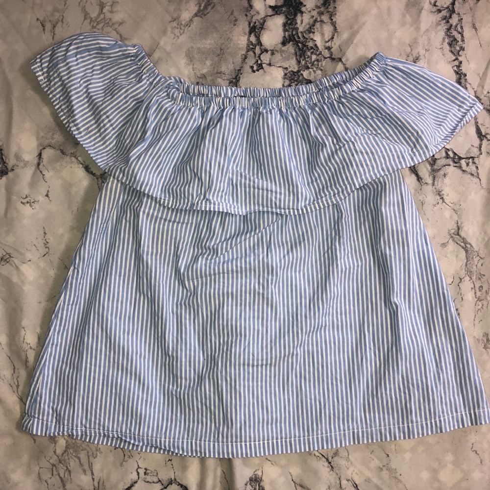 OFF SHOULDER TOP